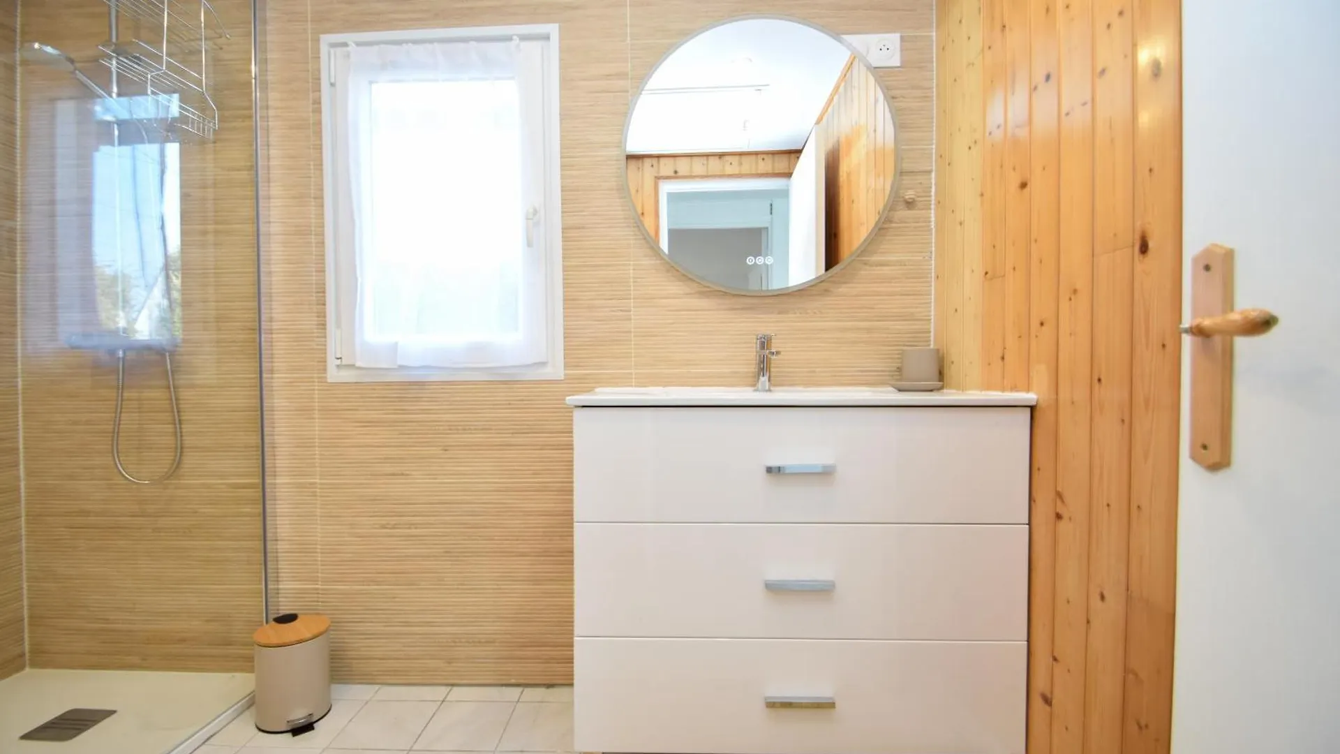 Le Chalet Ma Neizh - 4 Pers Avec Jardin La Richardais Holiday home